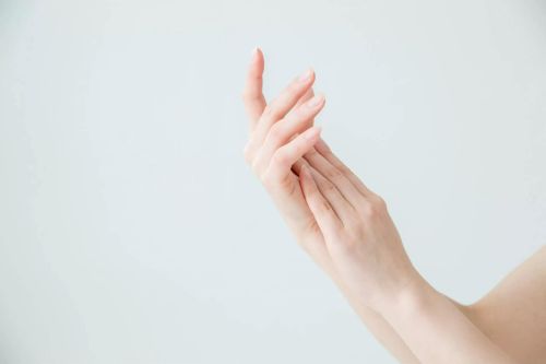 【期間限定】バレンタインクーポンプレゼント｜春に向けて整えたい手と心の話